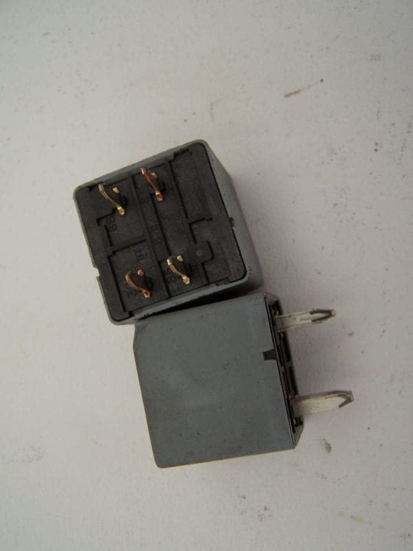 Chevrolet Kalos Relay P/N 96190189 ( 2005-2008)