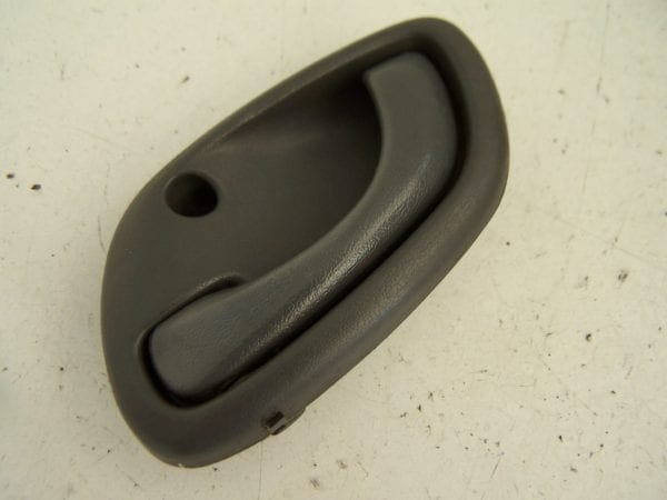 Suzuki Alto Left side interior door handle ( 2003-2006)