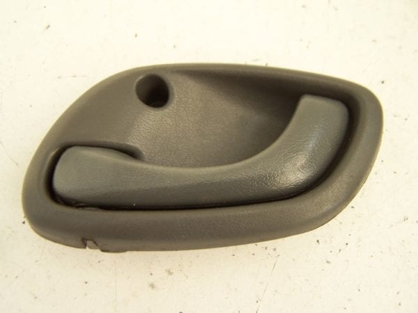 Suzuki Alto Left side interior door handle ( 2003-2006)