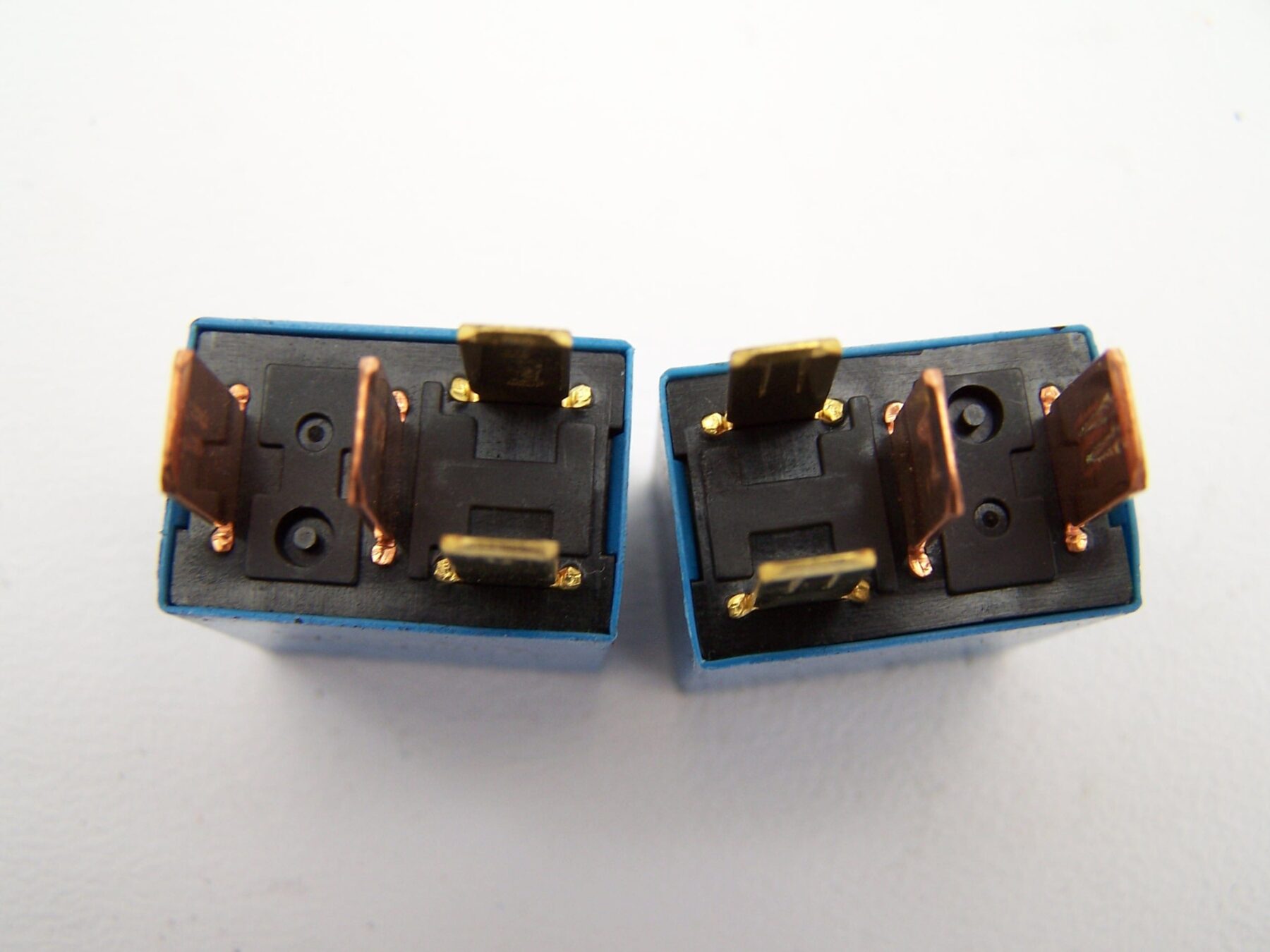 Hyundai Getz Pair of Relays 94224-2D000 ( 2006-2010)