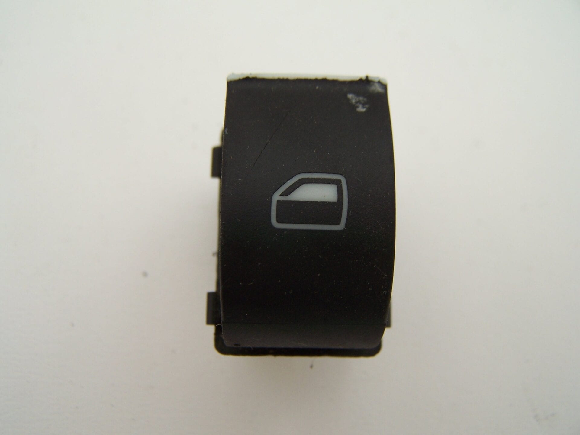 Audi A4 estate rear right door window switch 8Z0959855B ( 2001-2004) spares