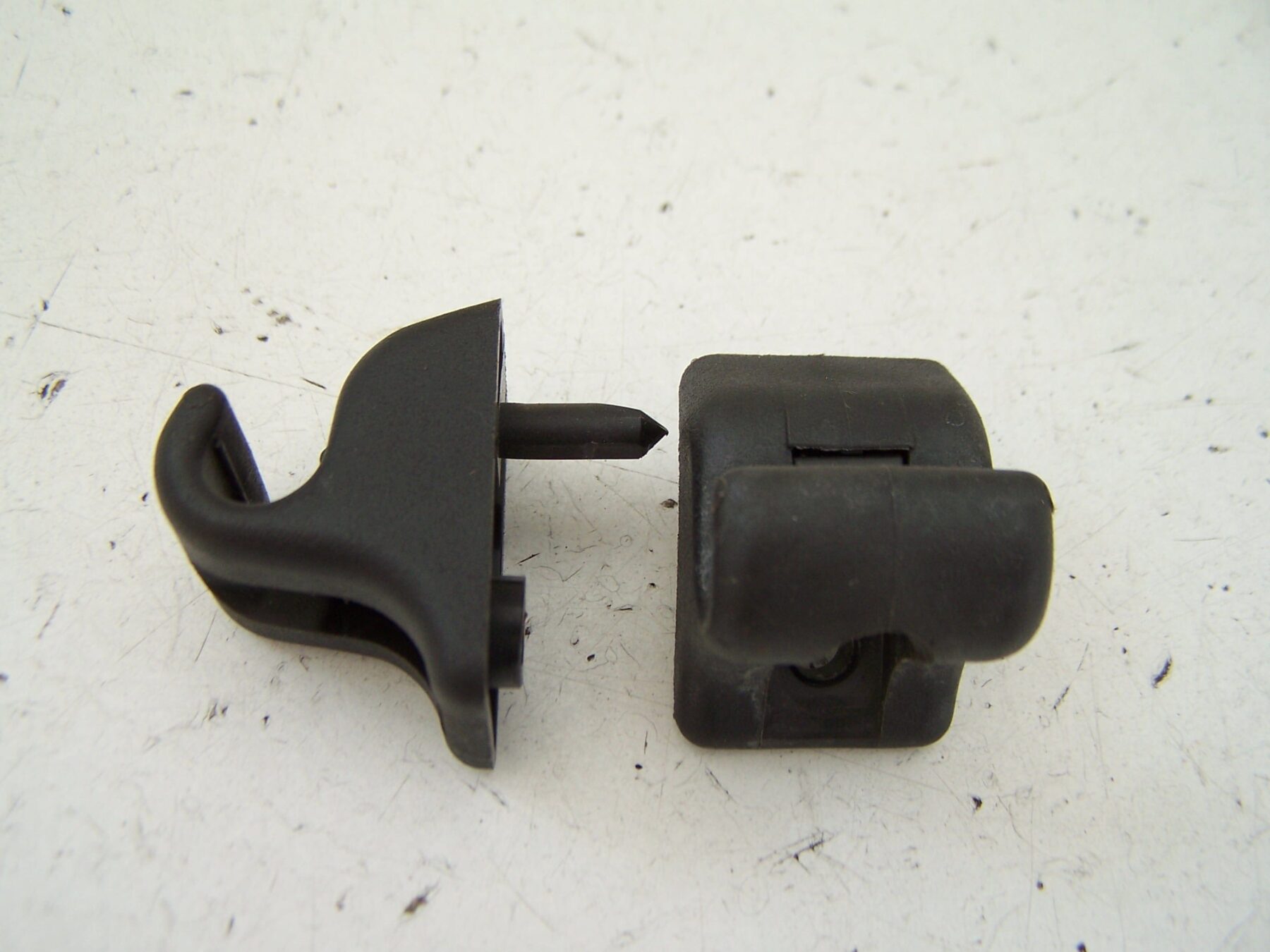 Hyundai coupe Sun visor clips ( 2002-2005)