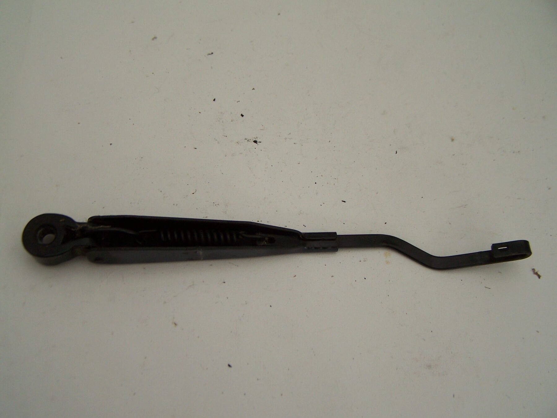 Chrysler PT Cruiser rear wiper arm 05288704AF ( 2006-2010)