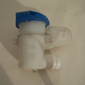 Skoda Octavia Washer bottle filler top (2004-2008) - Image 2