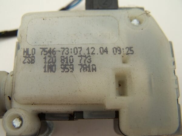 Skoda Octavia Fuel door solenoid 1Z0810773 (2004-2008)