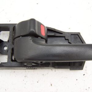 Toyota Rav4 Front left interior door handle (2004-2005)