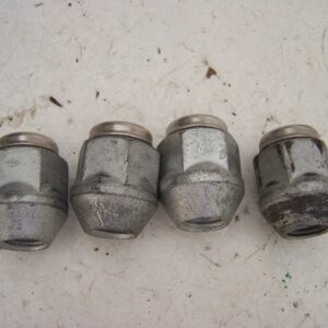 Daihatsu Terios wheel nuts (2000-2005)