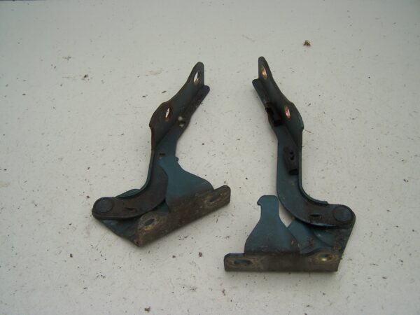 Hyundai Tucson Bonnet hinges ( 2004-2008)