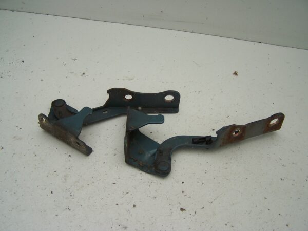 Hyundai Tucson Bonnet hinges ( 2004-2008)