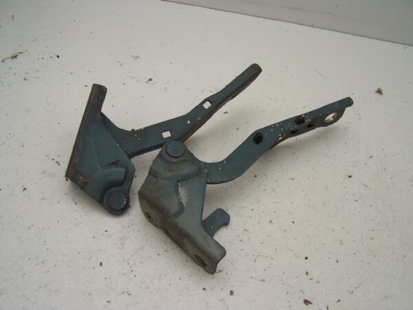 Hyundai Tucson Bonnet hinges ( 2004-2008)