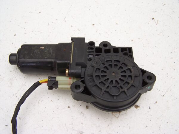 Hyundai Tucson rear left door window motor ( 2004-2008)