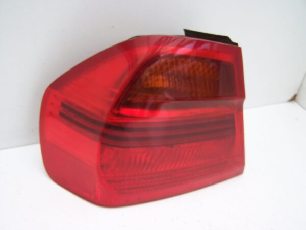 Bmw 3 series saloon rear left light 6937457 (2005-2008)