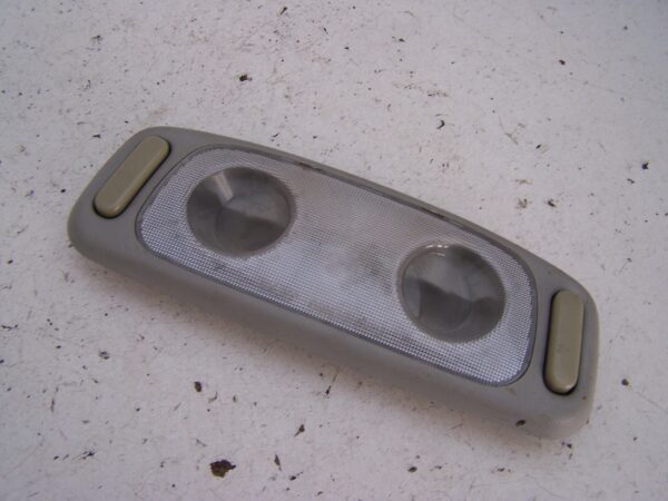 Suzuki Grand Vitara front interior light (1999-2005)