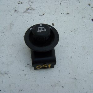 Land Rover Discovery wing mirror switch (2005-2009)