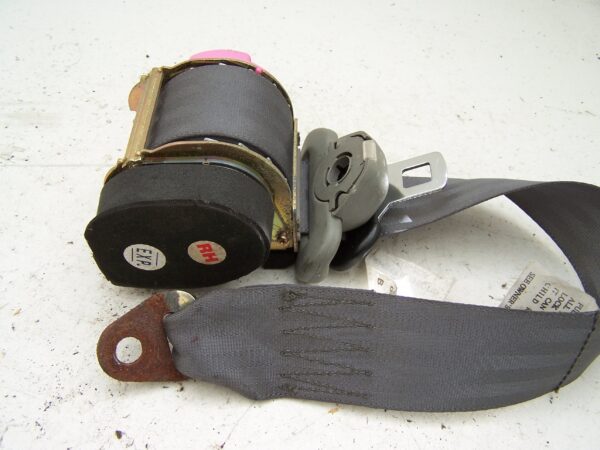 Suzuki Alto rear right seat belt ( 2003-2006)