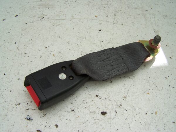 Suzuki Alto rear seat belt clip ( 2003-2006)