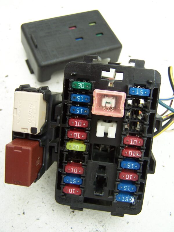 Suzuki Alto fuse box ( 2003-2006)