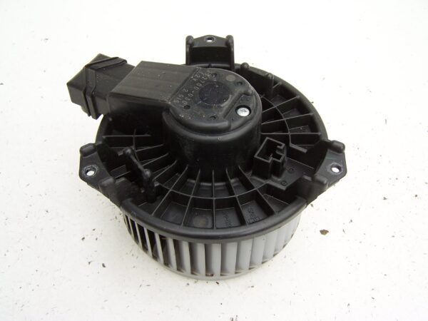 Suzuki Swift heater fan motor ( 2006-2010)