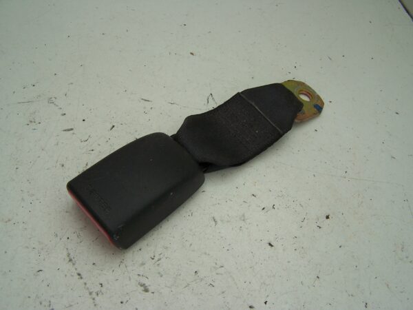 Suzuki Swift rear centre seat belt clip ( 2006-2010)