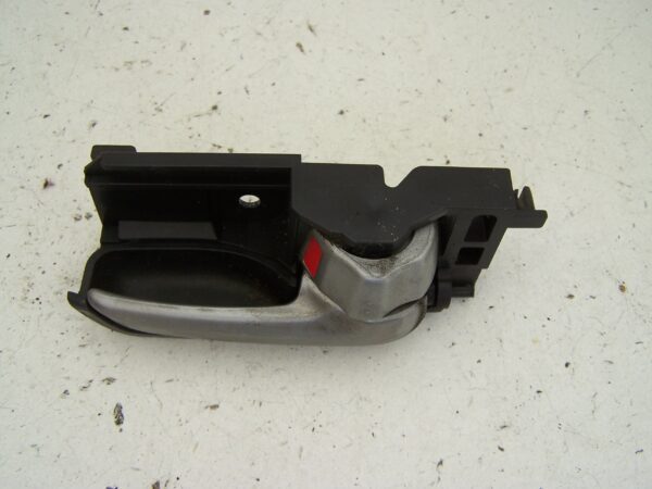 Suzuki Swift right side interior door handle ( 2006-2010)