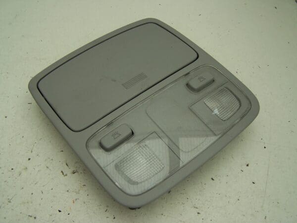 Kia sportage front interior light (2006-2009)