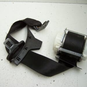 VW Passat saloon rear right seat belt (2005-2010)