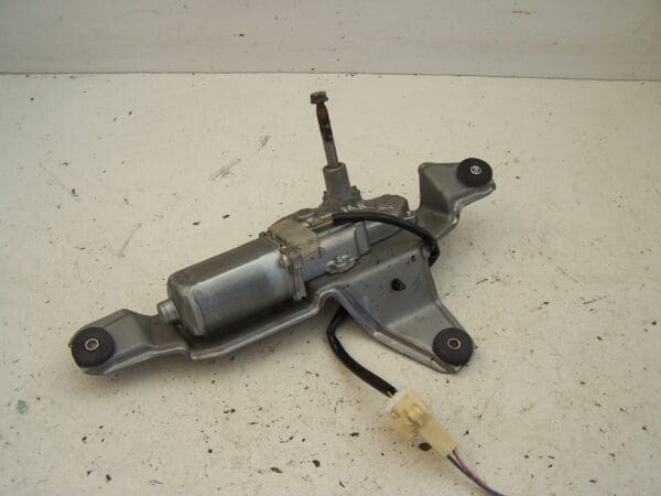 Suzuki Grand Vitara rear wiper motor (2006-2008)