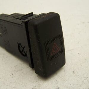 Hyundai Trajet hazard light switch ( 2004-2008)