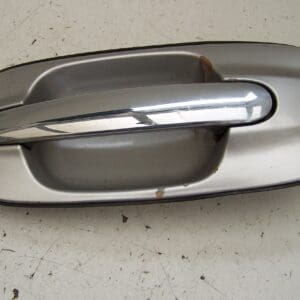 Hyundai Trajet rear left exterior door handle ( 2004-2008)