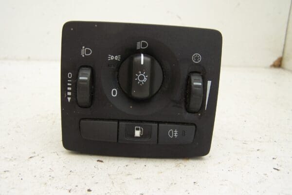 Volvo V50 headlight switch ( 2008-2012)