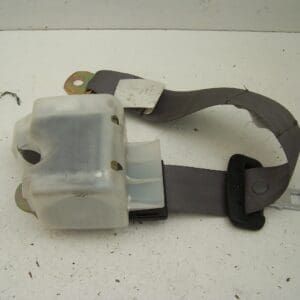 Suzuki Grand Vitara XL-7 rear centre seat belt (2002-2005)