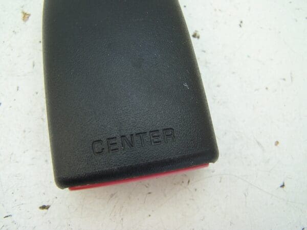 Suzuki Grand Vitara XL-7 rear centre seat belt clip (2002-2005)