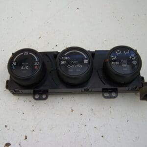 Suzuki Grand Vitara XL-7 heater control assembly (2002-2005)