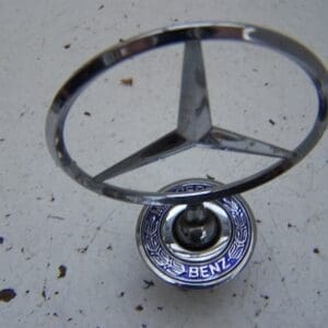 Mercedes C-Class bonnet badge  ( 2004-2007)